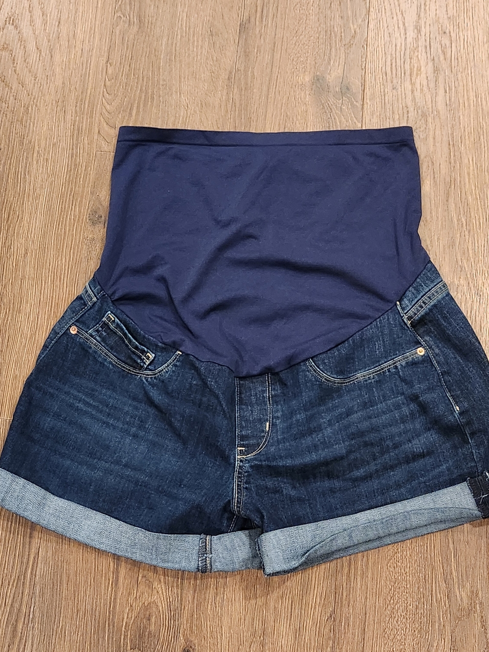 The Ultimate Maternity Essential: Levi Strauss Signature Gold Maternity Shorts